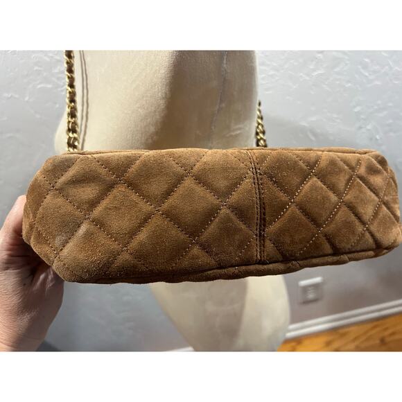 Michael Kors Quilted Suede Shoulder Bag with Gold Chain Strap Brown - Picture 12 of 13